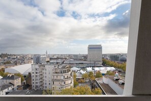 Interior - Les Champs Libres - en bail mobilité (Rennes)