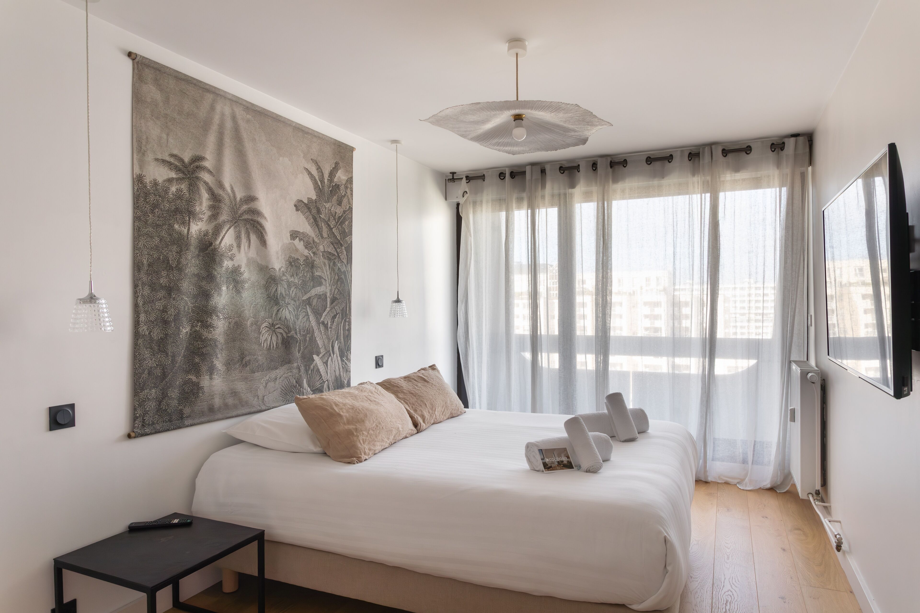 Fer et planche à repasser, Wi-Fi gratuit, draps fournis