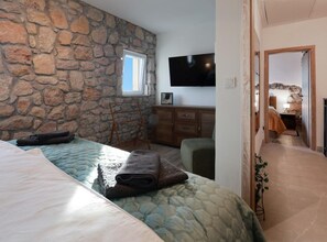 House (Ana’s Stone House Jurčić Kalić w) | Living room | 32-inch flat-screen TV with digital channels