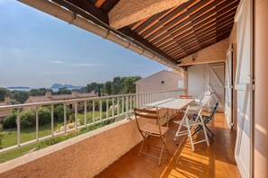 Outdoor dining - Le Boulevard des Cigales - Proche du Port (La Ciotat)