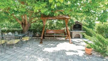 House (Holiday Home Marin AS with Pool) | Garden