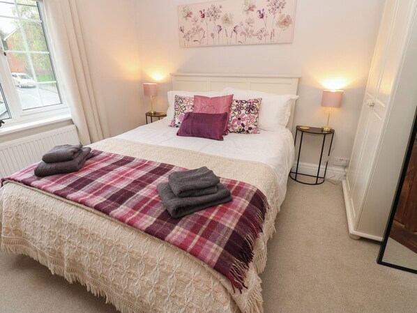 2 bedrooms, individually decorated, individually furnished, free WiFi - 57 Cockpit Hill (Northallerton)