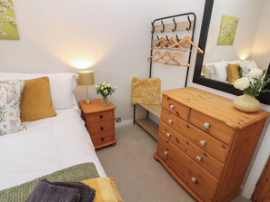 2 bedrooms, individually decorated, individually furnished, free WiFi - 57 Cockpit Hill (Northallerton)
