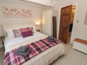 2 bedrooms, individually decorated, individually furnished, free WiFi - 57 Cockpit Hill (Northallerton)