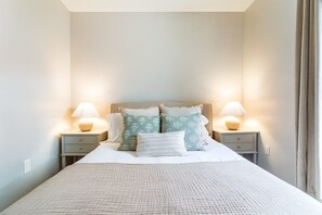 2 間睡房、熨斗/熨衫板、上網、床單