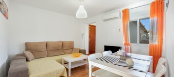 Appartement 'The Bright Beauty' met Wi-Fi en airconditioning