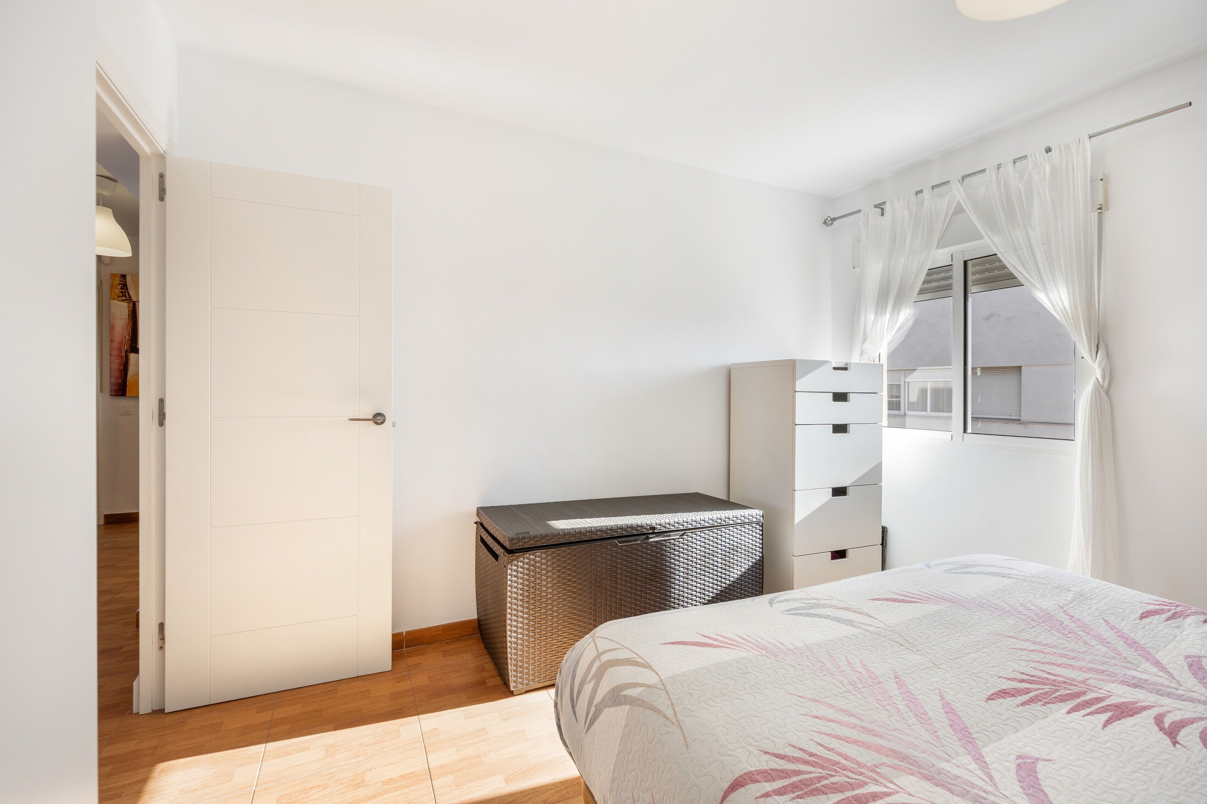 Fer et planche à repasser, Wi-Fi, draps fournis