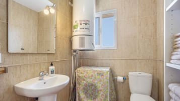 Douche, serviettes fournies