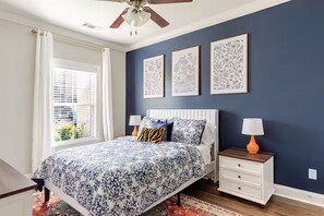 4 chambres, fer et planche à repasser, Wi-Fi gratuit, draps fournis