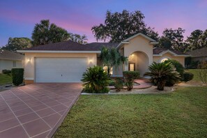 Exterior - Villa Pearl: 4-bedroom Rental Close To Ocala (Inverness)