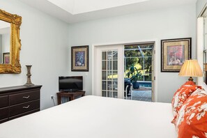 4 bedrooms, iron/ironing board, WiFi, bed sheets - Villa Pearl: 4-bedroom Rental Close To Ocala (Inverness)