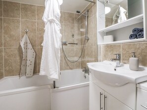 Shower - The Hayloft (Abergele)