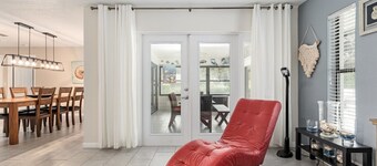 Soak Up the Sun: 3BR Pool & Jacuzzi Home Near Inverness