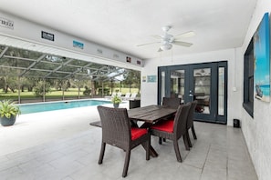 Outdoor dining - Soak Up the Sun: 3BR Pool & Jacuzzi Home Near Inverness (Inverness)
