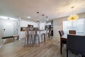 Dining - Spacious Lux Escape | Arcade | AC | 5BR | Sleep 10 (Edmonton)