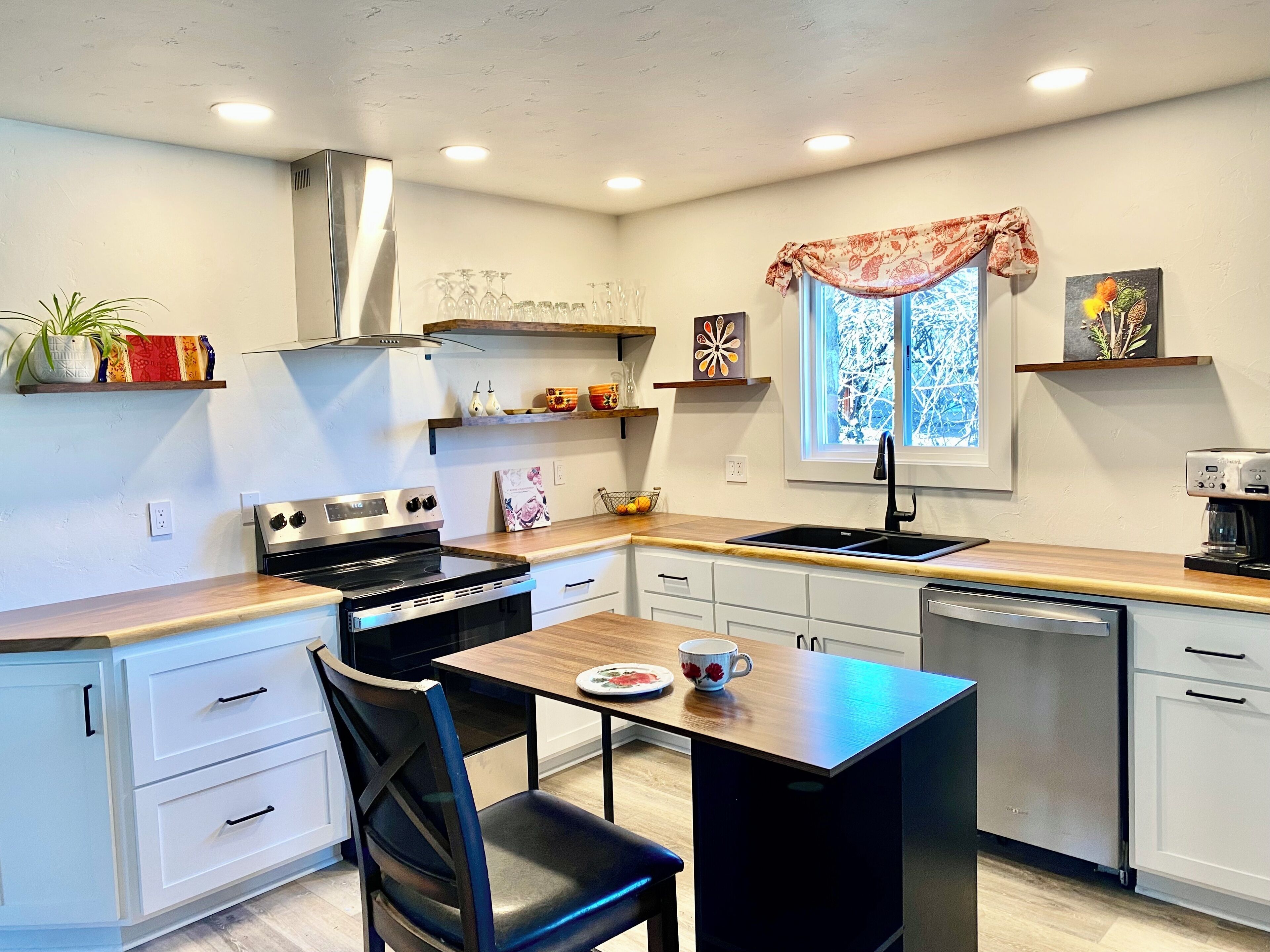 Microwave, oven, stovetop, dishwasher