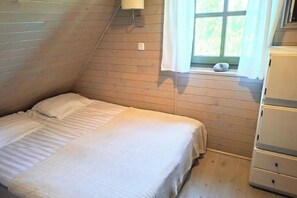 2 bedrooms, WiFi, bed sheets - Summer house made of wooden beams (Kal)