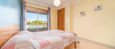 1 室のベッドルーム、WiFi、ベッドシーツ