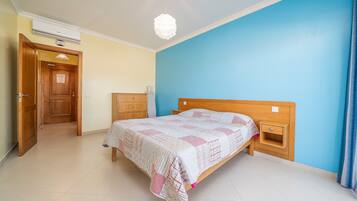 1 camera, Wi-Fi, lenzuola