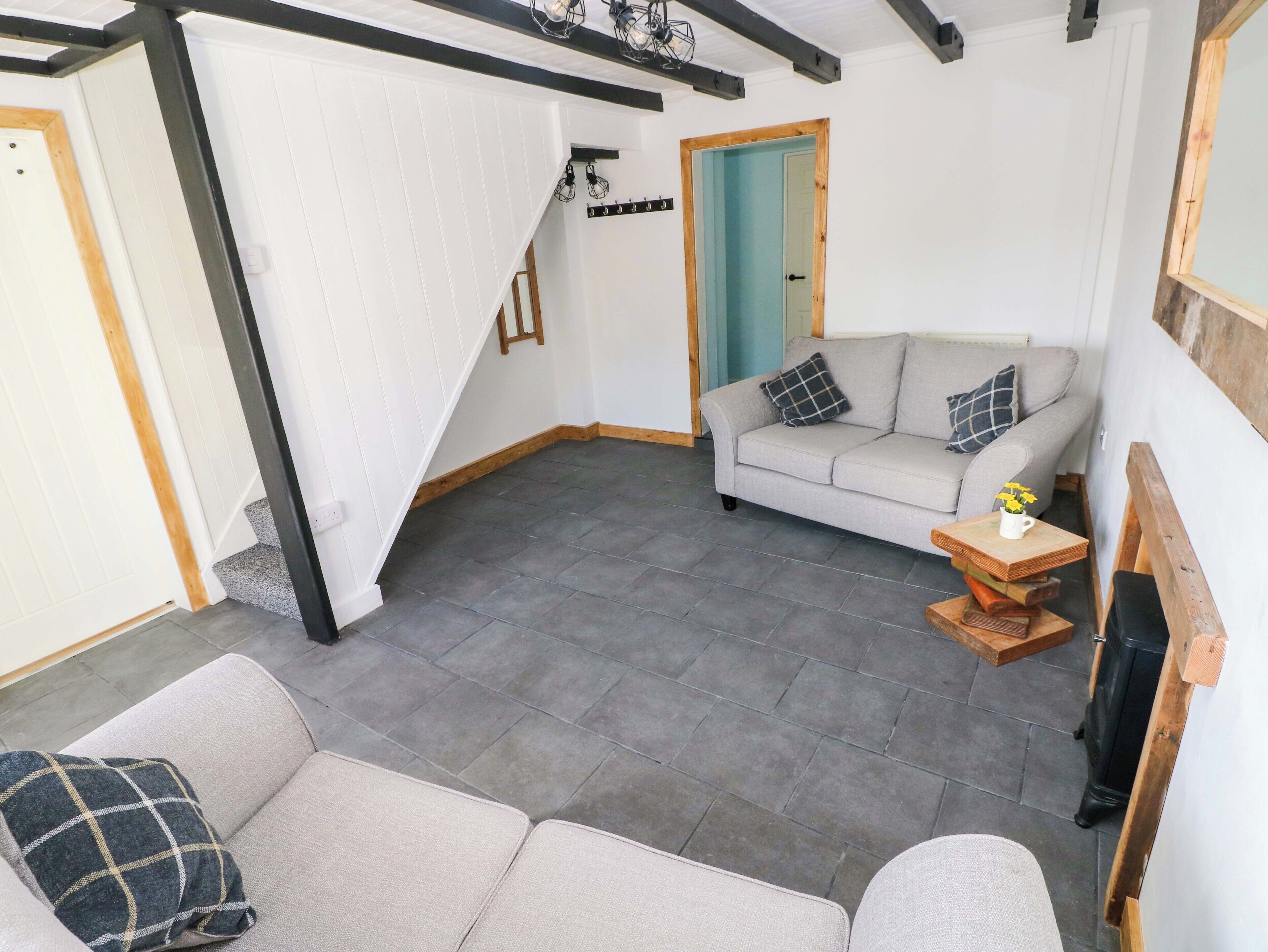 Cottage | Living area