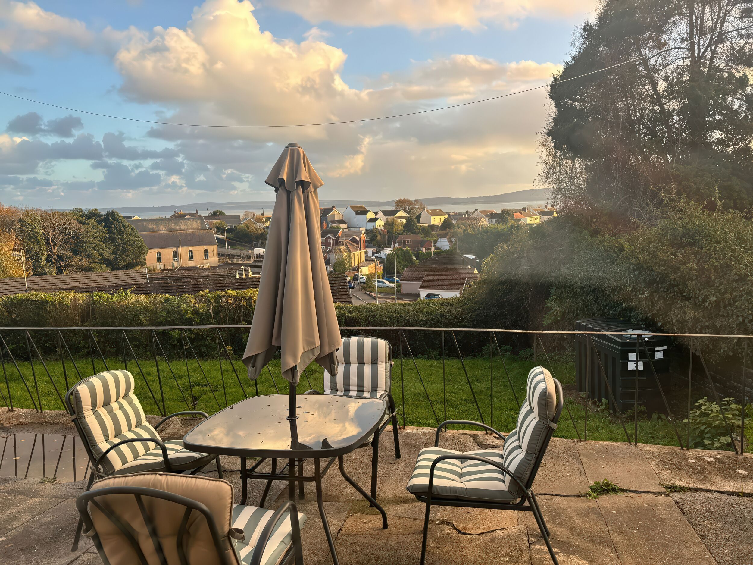 Cottage | Outdoor dining