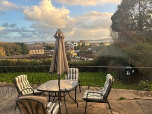 Cottage | Outdoor dining - Graig Goch (Burry Port)