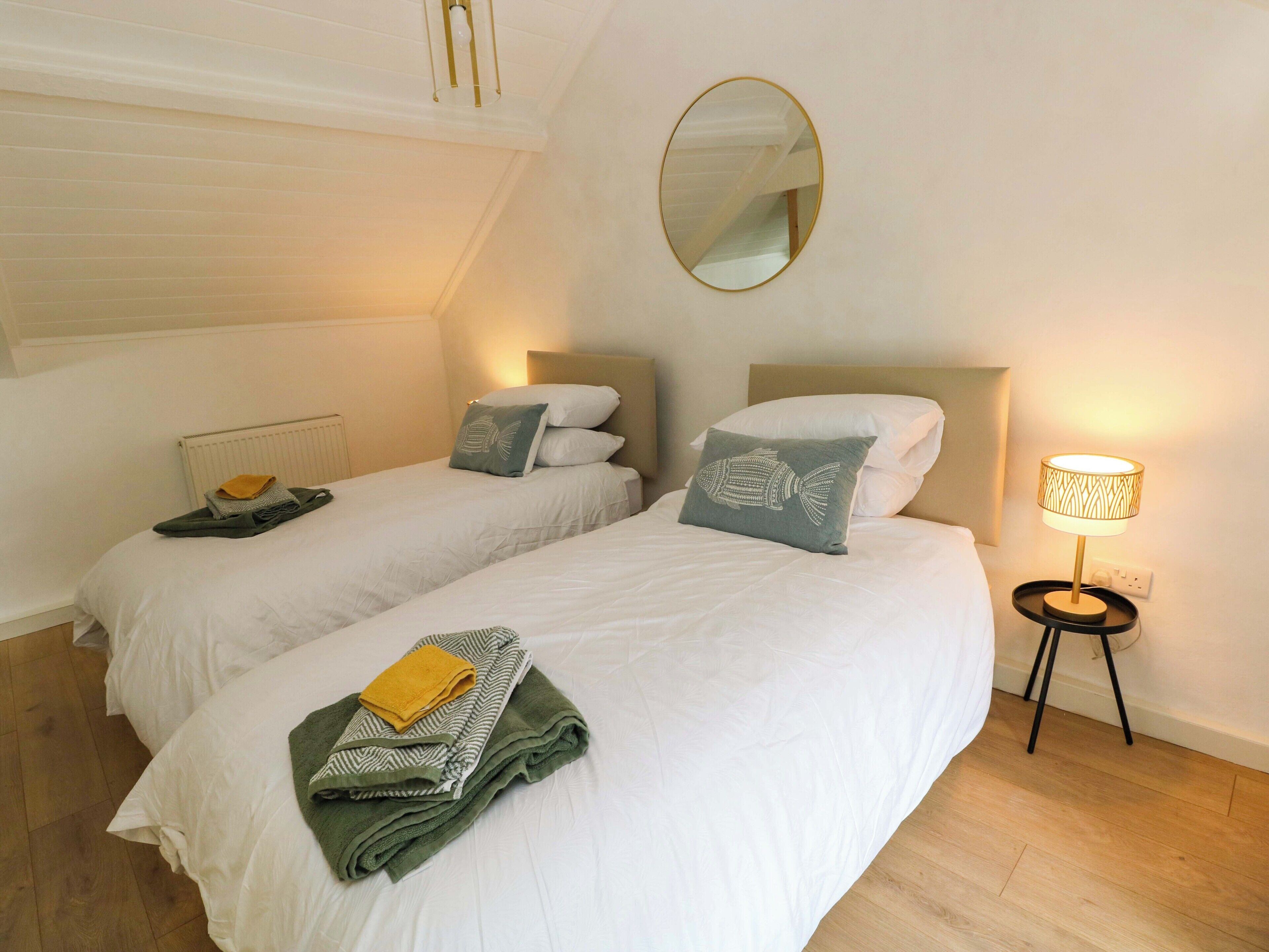 Cottage | 3 bedrooms, individually decorated, individually furnished, free WiFi