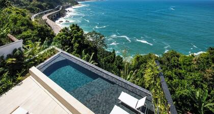 Roc Azul, mansion with ocean view in Joa