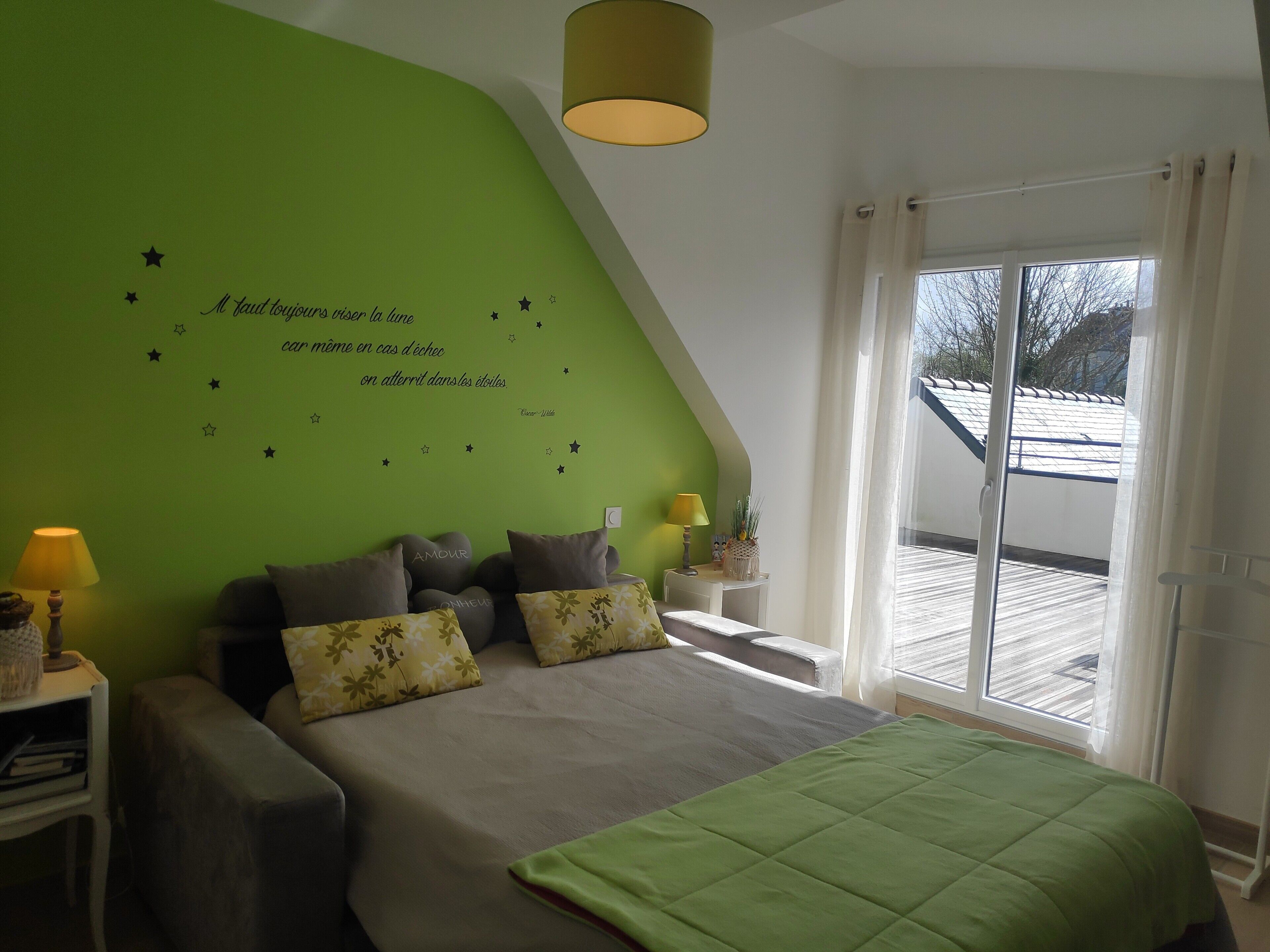 2 bedrooms, iron/ironing board, WiFi