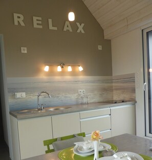 Dining - Apartment "Near Vannes, Stunning View" with Lake View, Shared Pool & Wi-Fi (THEIX-NOYALO)