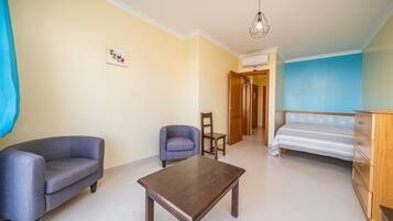 1 camera, Wi-Fi, lenzuola