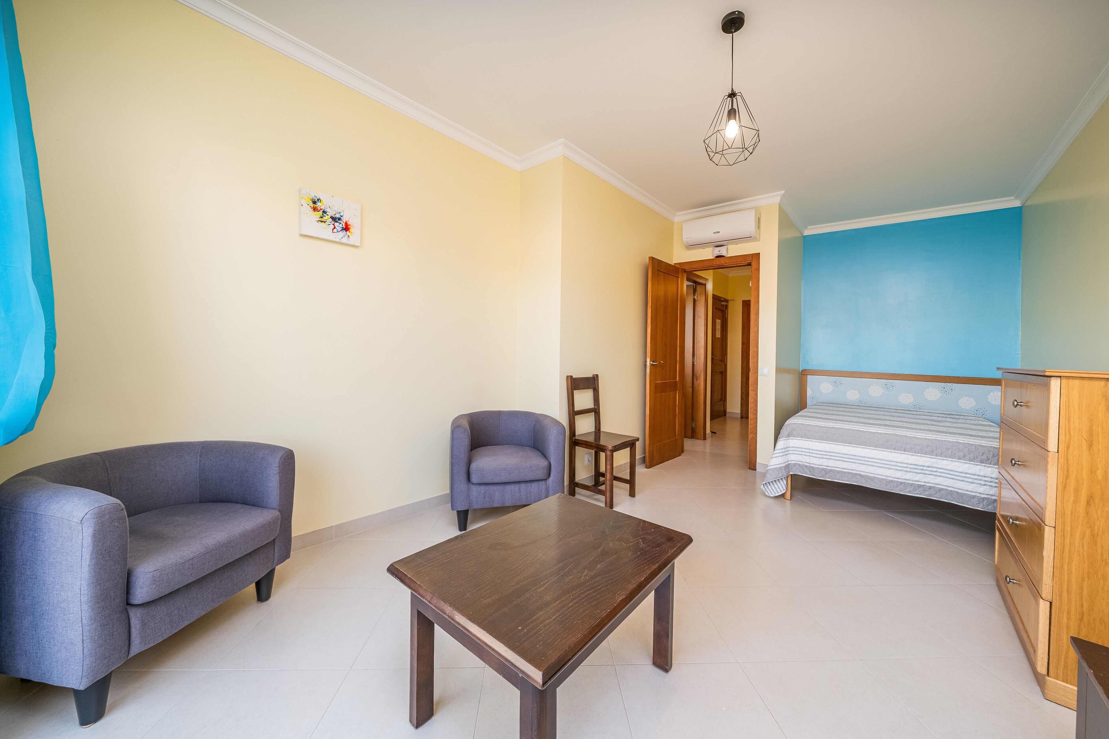 1 室のベッドルーム、WiFi、ベッドシーツ