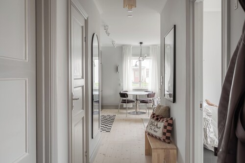 Stylish 2BR Apartment in Central Sundbyberg