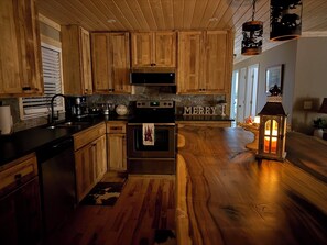 Fridge, microwave, oven, stovetop - Cullasaja River Cabin—Peaceful Retreat with Hot Tub & Grill (Franklin)