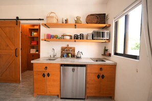Fridge, microwave, stovetop, coffee/tea maker - Boutique Casitas~Heart of Cabo~Casita Perro Loco (Cabo San Lucas)