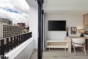 Interior - The York Luxury Stay | Gym and Designer Comfort (Cape Town)