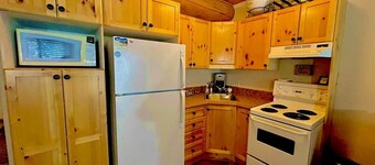 Apex Lookout : True Ski-In/Out Suite with Hot Tub