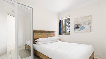 Apartment | 1 bedroom, iron/ironing board