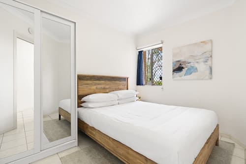 Appartement | 1 chambre, fer et planche à repasser, literie fournie