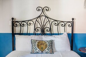 2 Schlafzimmer, Schreibtisch, Bügeleisen/Bügelbrett, WLAN