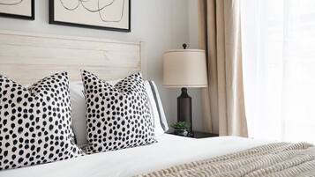 Apartment, 2 Bedrooms, Pets Allowed | Desk, laptop workspace, blackout drapes, iron/ironing board