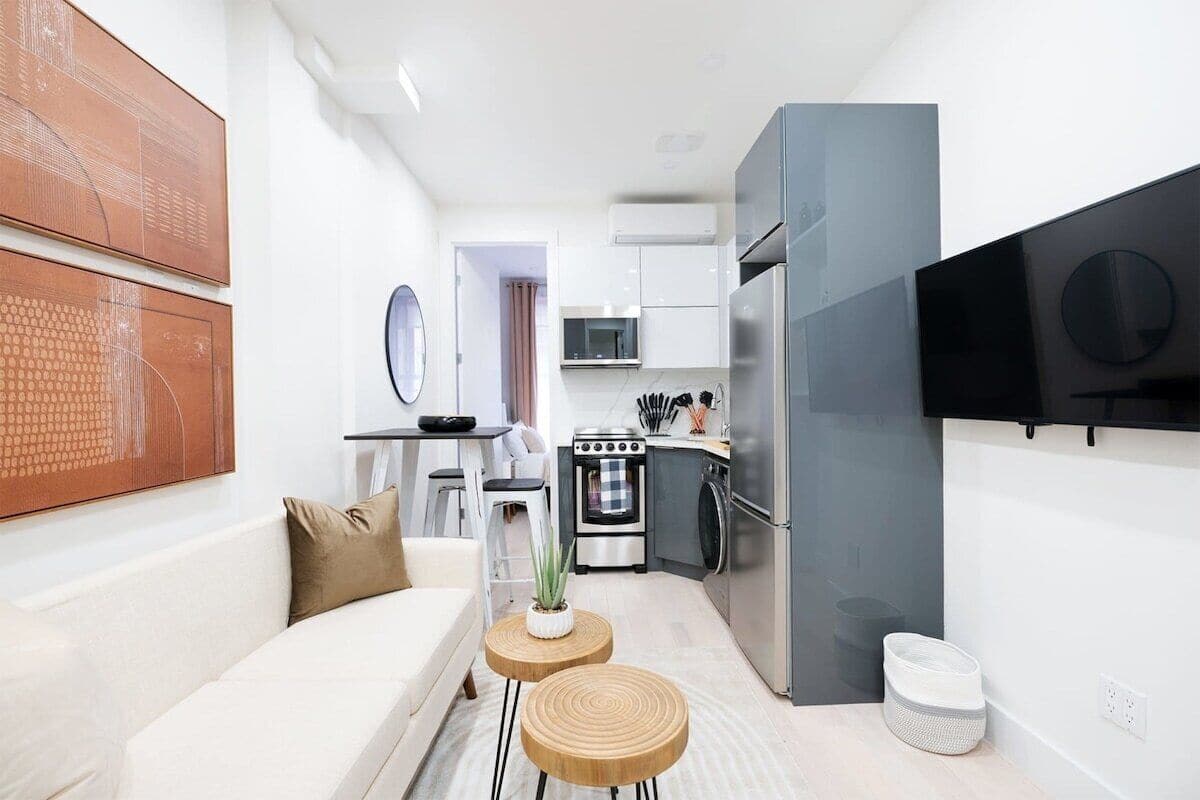 아파트, 침실 2개, 반려동물 동반 가능 | 거실 공간