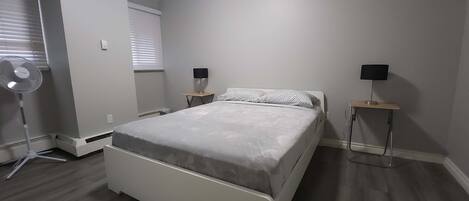 Fer et planche à repasser, Wi-Fi, draps fournis