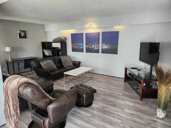 TV, offices