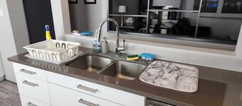 Charming upper-level Haven- 3 bedroom home