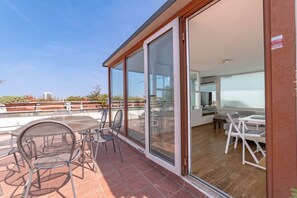 Outdoor dining - [10' Navigli] Penthouse with Panoramic View Milan (Milan)