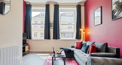Prime Location | Modern 1BR in Canterbury Centre