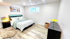 1 habitación, tabla de planchar con plancha, wifi gratis y ropa de cama 