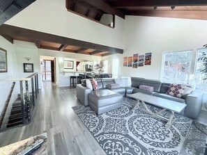 Televisión, chimenea