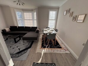 Dining - 2 Bedroom Apartment • Link to Central London (London)